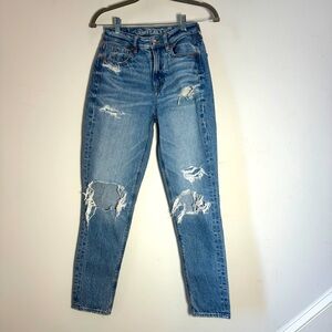 AMERICAN EAGLE Mom Jean Size 00